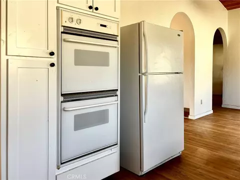 Kitchen - 8234 Balsa, Yucca Valley, CA 92284 photo 5 of 6