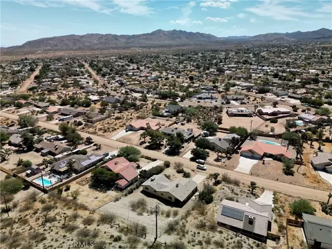 View/Area - 8234 Balsa, Yucca Valley, CA 92284 photo 4 of 9