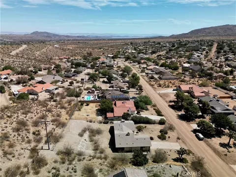 View/Area - 8234 Balsa, Yucca Valley, CA 92284 photo 3 of 9