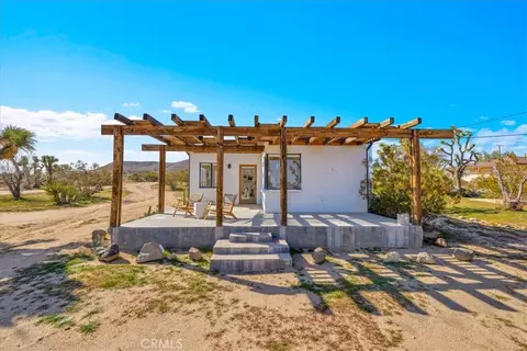 Exterior - 5437 Paradise View Rd, Yucca Valley, CA 92284 photo 2 of 31