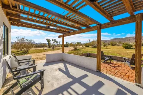 Exterior - 5437 Paradise View Rd, Yucca Valley, CA 92284 photo 22 of 31