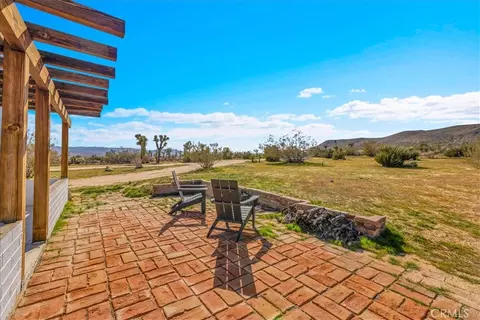 Exterior - 5437 Paradise View Rd, Yucca Valley, CA 92284 photo 20 of 31
