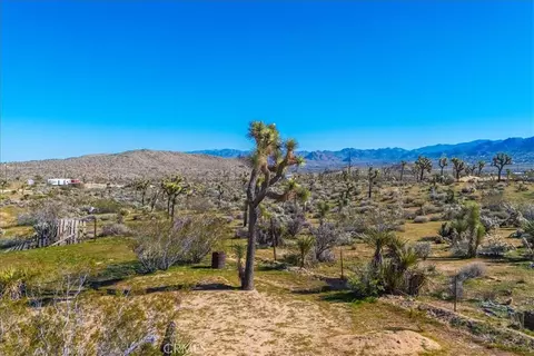 Exterior - 5437 Paradise View Rd, Yucca Valley, CA 92284 photo 13 of 31