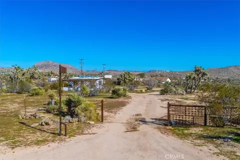 Exterior - 5437 Paradise View Rd, Yucca Valley, CA 92284 photo 8 of 31
