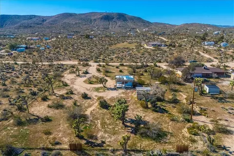 View/Area - 5437 Paradise View Rd, Yucca Valley, CA 92284 photo 5 of 12