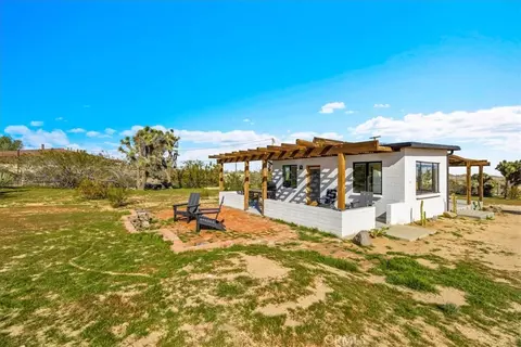 Exterior - 5437 Paradise View Rd, Yucca Valley, CA 92284 photo 19 of 31