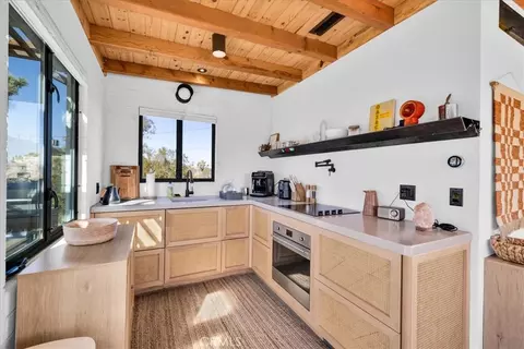 Kitchen - 5437 Paradise View Rd, Yucca Valley, CA 92284 photo 1 of 4