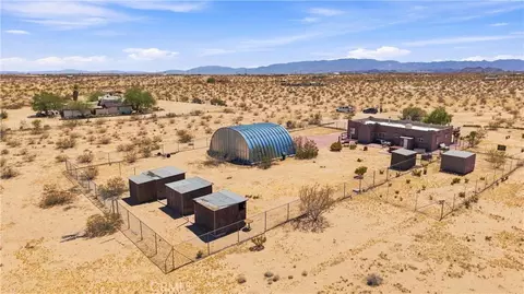 View/Area - 65330 Sand Trl, Joshua Tree, CA 92252 photo 3 of 8