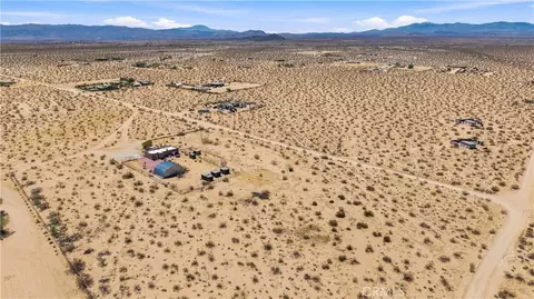 View/Area - 65330 Sand Trl, Joshua Tree, CA 92252 photo 7 of 8