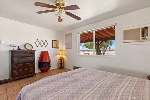 Bedroom - 65330 Sand Trl, Joshua Tree, CA 92252 photo 4 of 5
