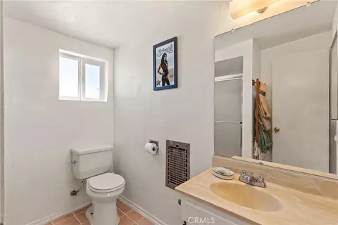 Bath - 65330 Sand Trl, Joshua Tree, CA 92252 photo 1 of 2