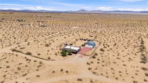 View/Area - 65330 Sand Trl, Joshua Tree, CA 92252 photo 4 of 8