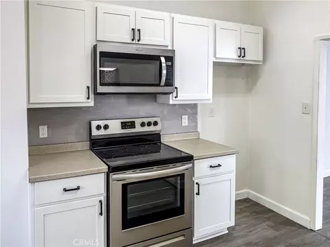 Kitchen - 136 N K St, Needles, CA 92363 photo 2 of 2