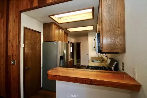 Kitchen - 867 Ash, Big Bear City, CA 92314 photo 3 of 4
