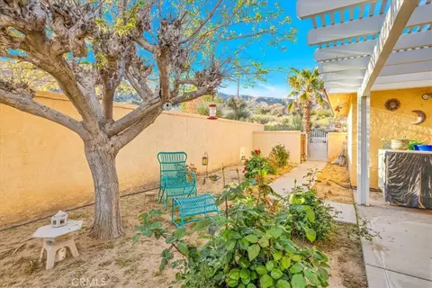 Exterior - 10341 Pinon Ave, Morongo Valley, CA 92256 photo 4 of 25