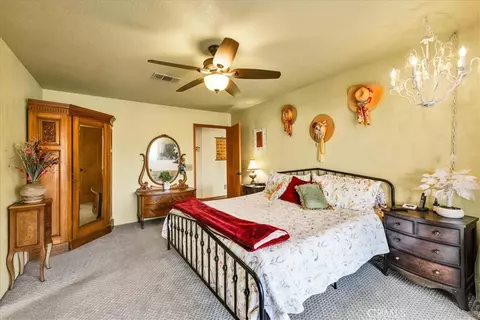 Bedroom - 10341 Pinon Ave, Morongo Valley, CA 92256 photo 2 of 5