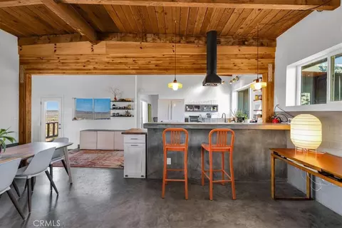Kitchen - 63433 Belmont St, Joshua Tree, CA 92252 photo 1 of 5
