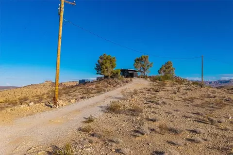 Exterior - 63433 Belmont St, Joshua Tree, CA 92252 photo 1 of 12