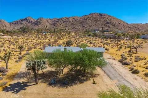 Exterior - 60313 Pueblo Trl, Joshua Tree, CA 92252 photo 2 of 19