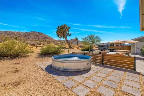 Exterior - 60313 Pueblo Trl, Joshua Tree, CA 92252 photo 12 of 19