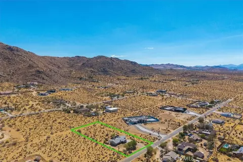 View/Area - 60313 Pueblo Trl, Joshua Tree, CA 92252 photo 3 of 6