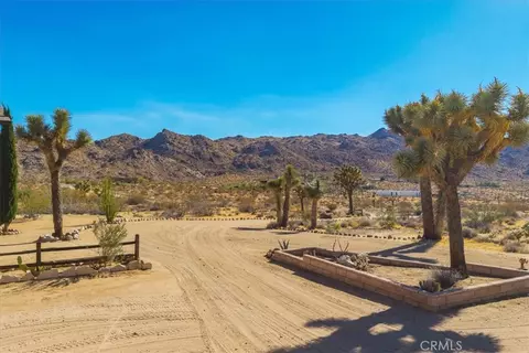 Exterior - 8715 Desert Shadows Rd, Joshua Tree, CA 92252 photo 14 of 18