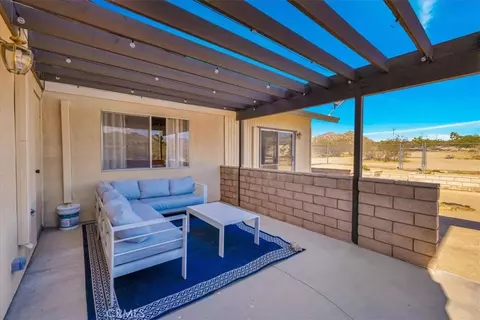 Exterior - 8715 Desert Shadows Rd, Joshua Tree, CA 92252 photo 6 of 18