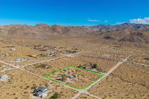 View/Area - 8715 Desert Shadows Rd, Joshua Tree, CA 92252 photo 1 of 7