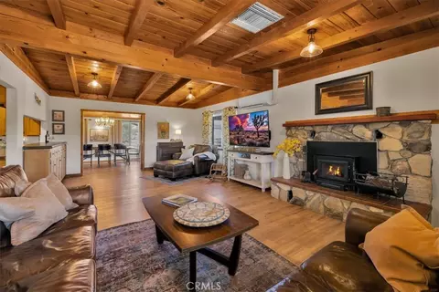 Living - 8715 Desert Shadows Rd, Joshua Tree, CA 92252 photo 3 of 5