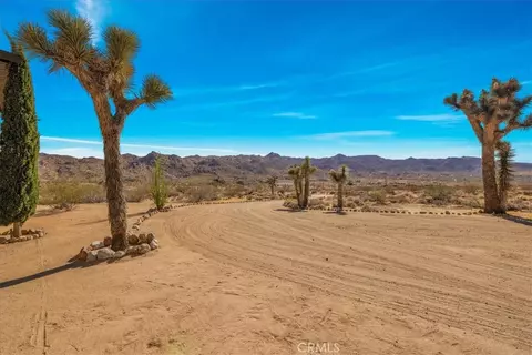 Exterior - 8715 Desert Shadows Rd, Joshua Tree, CA 92252 photo 5 of 18
