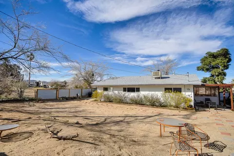 Exterior - 61537 Valley View Dr, Joshua Tree, CA 92252 photo 7 of 13