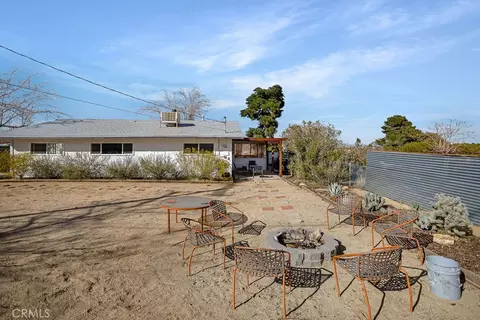 Exterior - 61537 Valley View Dr, Joshua Tree, CA 92252 photo 8 of 13