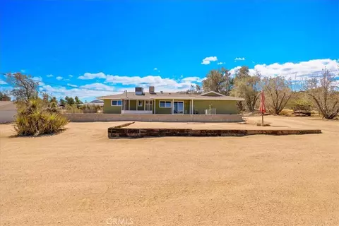 Exterior - 60796 Natoma Trl, Joshua Tree, CA 92252 photo 10 of 15