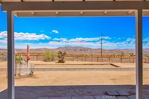 Exterior - 60796 Natoma Trl, Joshua Tree, CA 92252 photo 5 of 15