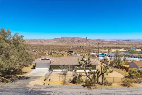 View/Area - 60796 Natoma Trl, Joshua Tree, CA 92252 photo 1 of 8