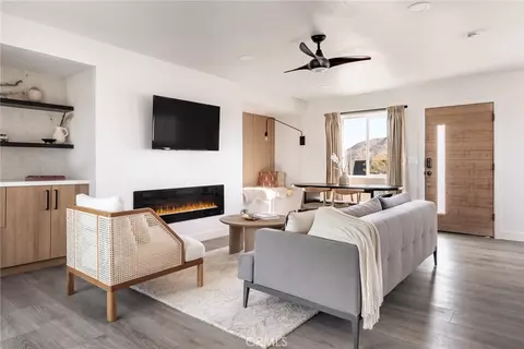 Living - 2360 Sand Dr, Landers, CA 92285 photo 2 of 4