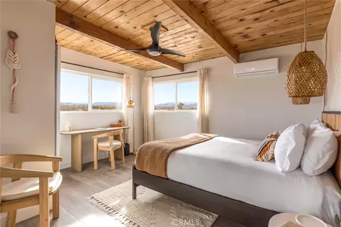Bedroom - 2360 Sand Dr, Landers, CA 92285 photo 3 of 5