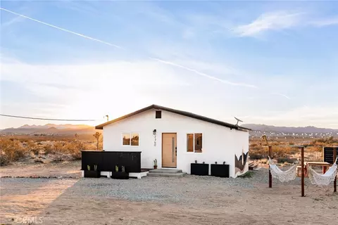 Exterior - 2360 Sand Dr, Landers, CA 92285 photo 2 of 11