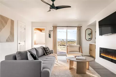 Living - 2360 Sand Dr, Landers, CA 92285 photo 3 of 4
