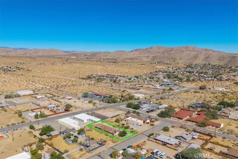 View/Area - 6418 Center St, Joshua Tree, CA 92252 photo 3 of 12