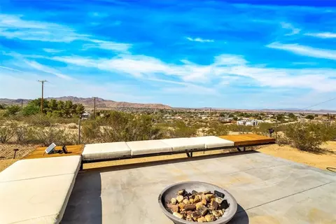 Exterior - 6957 Alturas Dr, Joshua Tree, CA 92252 photo 1 of 8