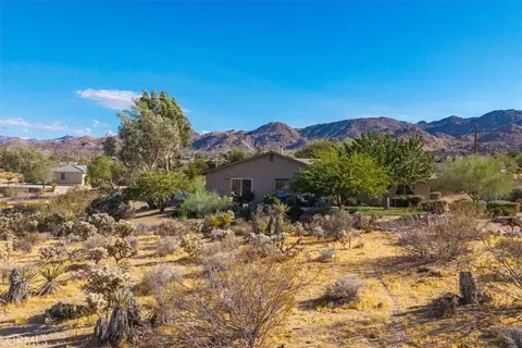 Exterior - 61676 Pueblo Trl, Joshua Tree, CA 92252 photo 10 of 13