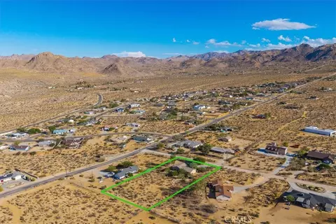 View/Area - 61676 Pueblo Trl, Joshua Tree, CA 92252 photo 6 of 7