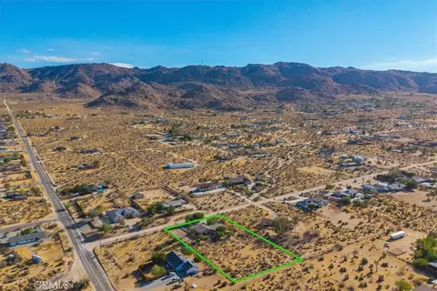 View/Area - 61676 Pueblo Trl, Joshua Tree, CA 92252 photo 1 of 7