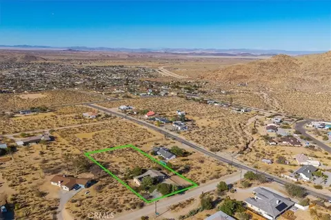 View/Area - 61676 Pueblo Trl, Joshua Tree, CA 92252 photo 3 of 7