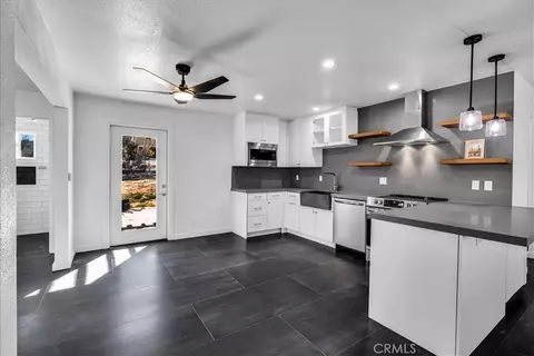 Kitchen - 61381 Alta Mura, Joshua Tree, CA 92252 photo 1 of 2