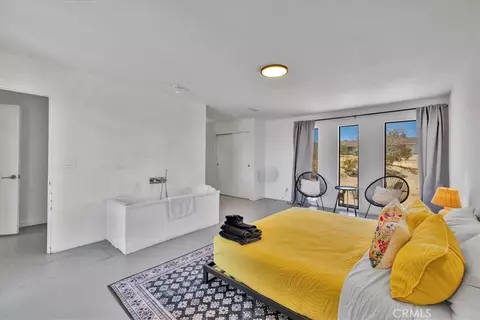 Bedroom - 7119 Saddleback Rd, Joshua Tree, CA 92252 photo 2 of 10