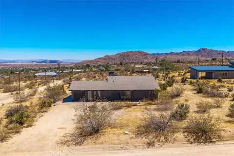 Exterior - 7119 Saddleback Rd, Joshua Tree, CA 92252 photo 3 of 17