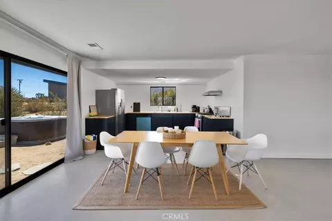 Dining - 7119 Saddleback Rd, Joshua Tree, CA 92252 photo 1 of 2