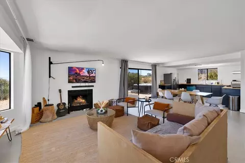 Living - 7119 Saddleback Rd, Joshua Tree, CA 92252 photo 1 of 4